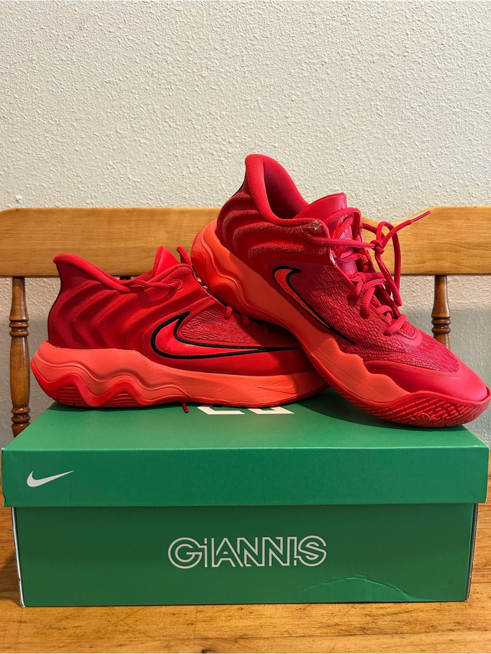 Nike Red and Orange Giannis Basketball Shoes Mens size 10